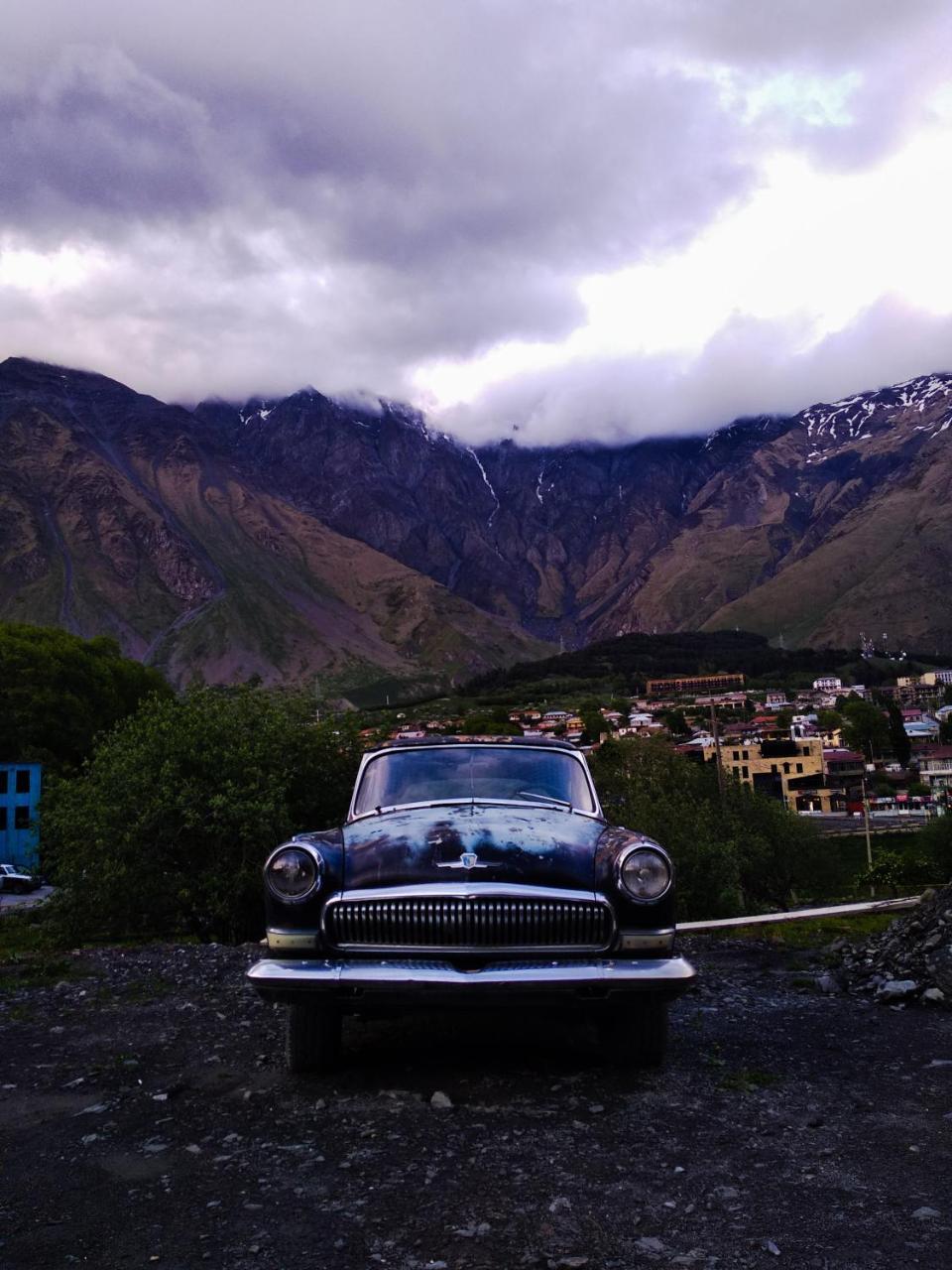 Sophia's GuestHouse Kazbegi Eksteriør billede